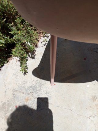 Silla rosa patas metalicas