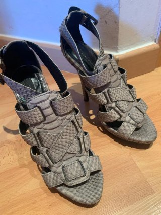 Sandalias Zara Piel Serpiente Tacón Alto