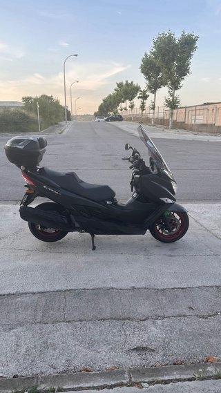 Suzuki Burgman 400 2018 abs