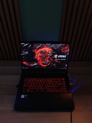 Portátil Gaming MSI Negro
