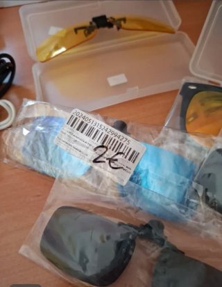 Clip para gafas