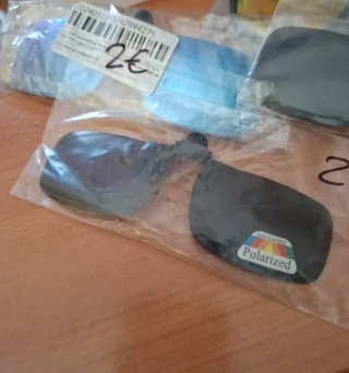 Clip para gafas