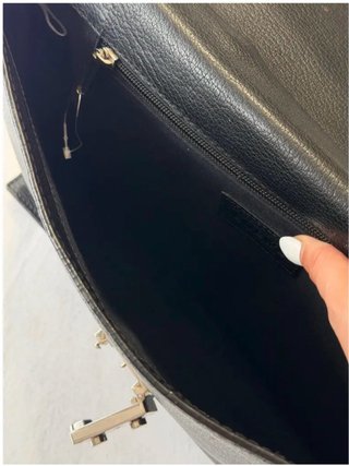 Bolso de mano Loewe negro con llave