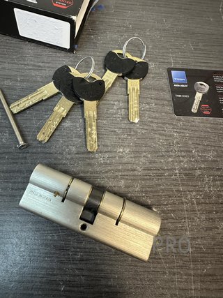 Cilindro de alta seguridad Tesa