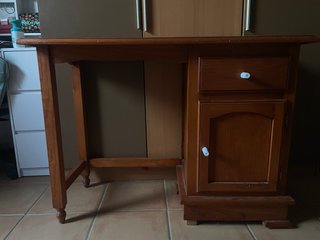 Escritorio de madera