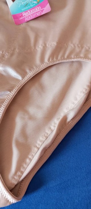 Braga Faja Reductora Abdomen Leonisa XL