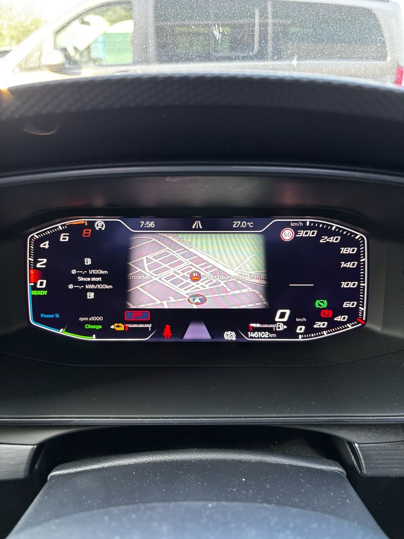 Cupra León 2022, foto 11