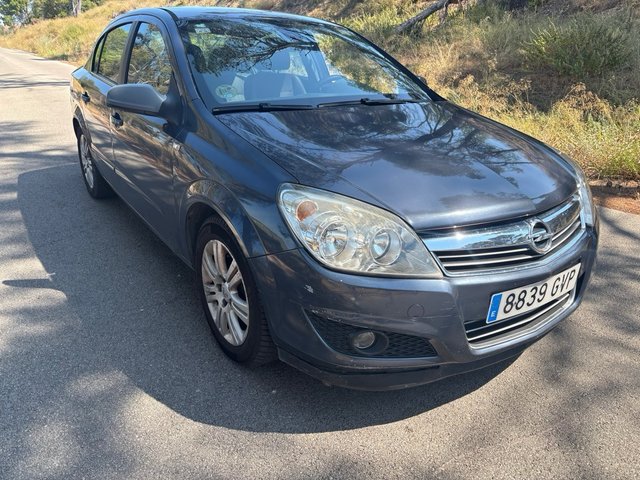 Opel Astra 2010
