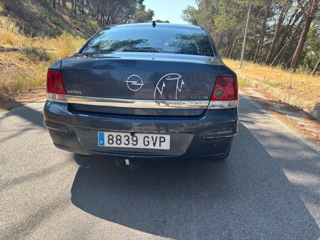 Opel Astra 2010