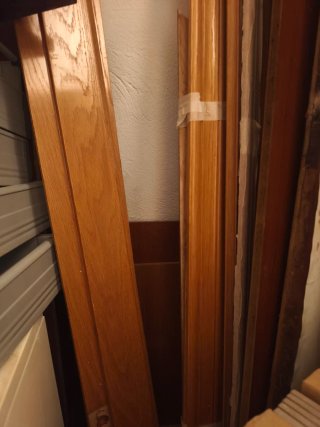 Puerta madera y cristal con marco