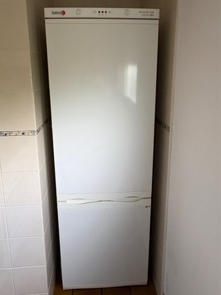 Nevera y congelador Savoid 180cm alto