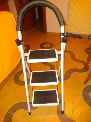 Escalera plegable 3 peldaños