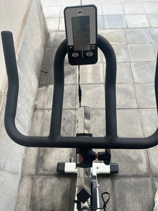 Bicicleta Indoor BH SB2.2 con pantalla LCD