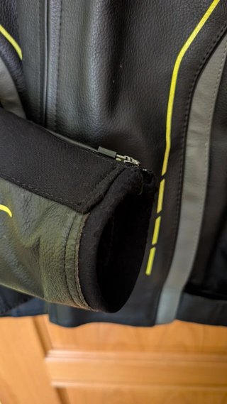 Chaqueta de cuero RST S-1