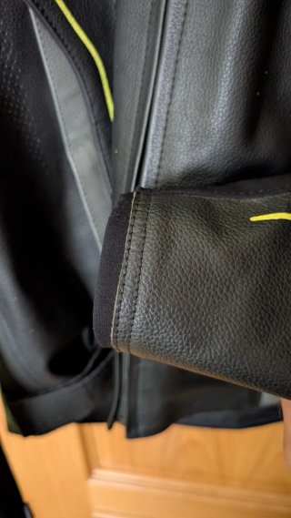 Chaqueta de cuero RST S-1