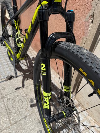 Bicicleta Scott Scale RC pro