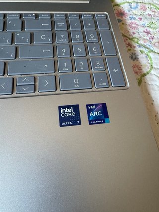 Portátil HP 15-fd1017ns Plata