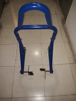 Caballete moto delantero