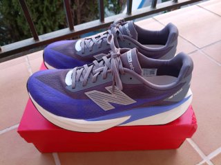 Zapatillas New Balance FuelCell Rebel 5