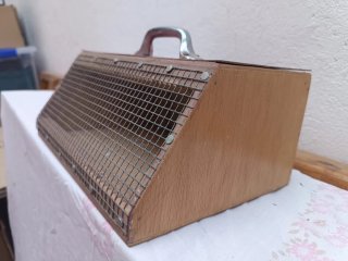 Jaula y transportín de aves antiguo
