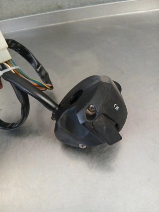 Piña izquierda Peugeot Satelis 125 2007