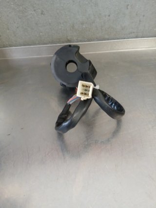 Piña izquierda Peugeot Satelis 125 2007