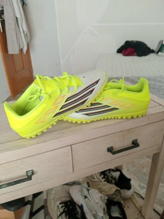 Adidas Zapatillas Deportivas Blancas y Amarillas