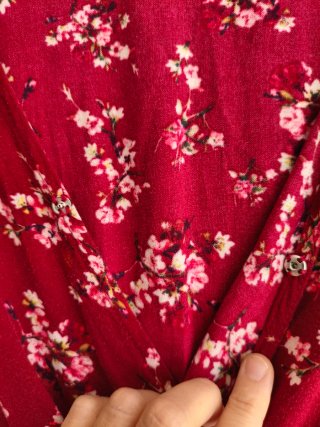 Vestido rojo estampado floral
