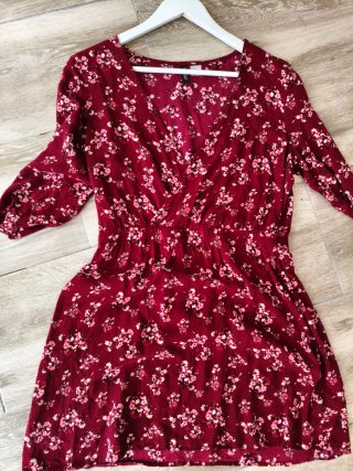 Vestido rojo estampado floral
