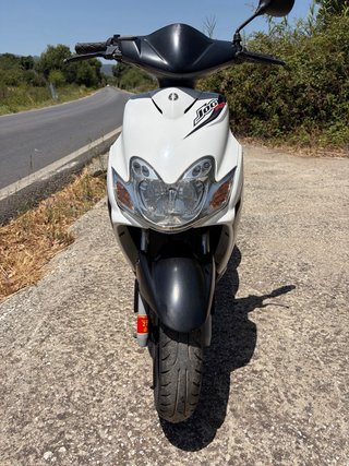 Yamaha Jog R Scooter Automático 49cc Ciclomotor AM