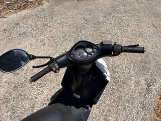 Yamaha Jog R Scooter Automático 49cc Ciclomotor AM
