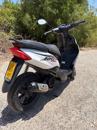 Yamaha Jog R Scooter Automático 49cc Ciclomotor AM