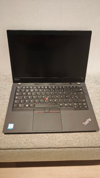 Portátil Lenovo ThinkPad T490