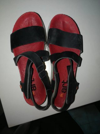 Sandalias Art Talla 40 Negras Rojas