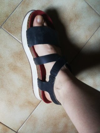 Sandalias Art Talla 40 Negras Rojas