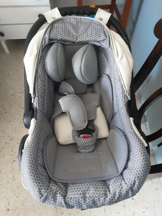 Carrito de bebé Breva Edrema 3 en 1 Negociable.