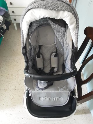 Carrito de bebé Breva Edrema 3 en 1 Negociable.