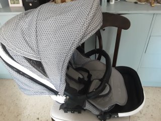 Carrito de bebé Breva Edrema 3 en 1 Negociable.