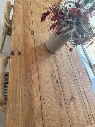 Mesa de madera maciza rústica
