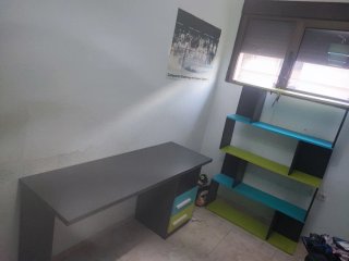 Escritorio juvenil con cajones