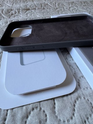 Funda iPhone 16 Pro Max Gris MagSafe nueva