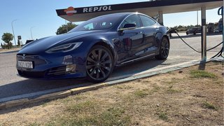 Tesla Model S 2018