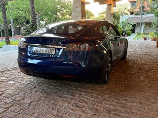 Tesla Model S 2018