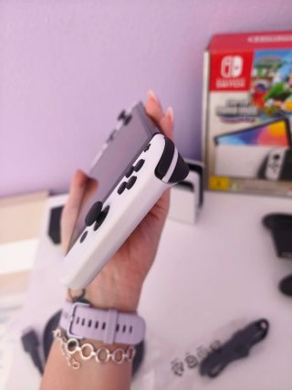 Nintendo Switch OLED Super Mario Bros. Wonder