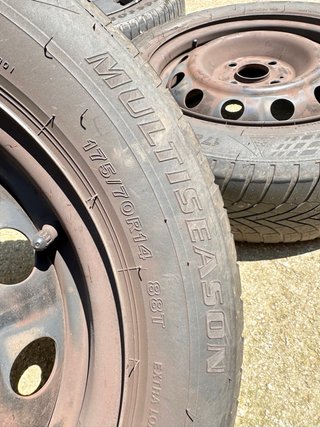 Llantas con neumáticos 14”/5,5”- 175/70