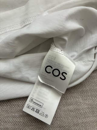 Camiseta COS Blanca