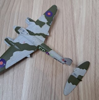 Modellino Aereo Militare RAF Camouflage Vintage