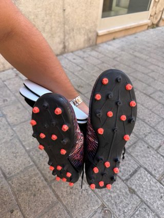 Botines Fútbol “PUMA” con espinillas incluidas