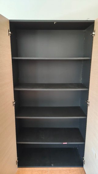 Armarios grandes y pequeños de oficina
