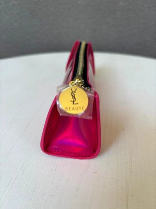 YSL. Neceser brillante super trendy